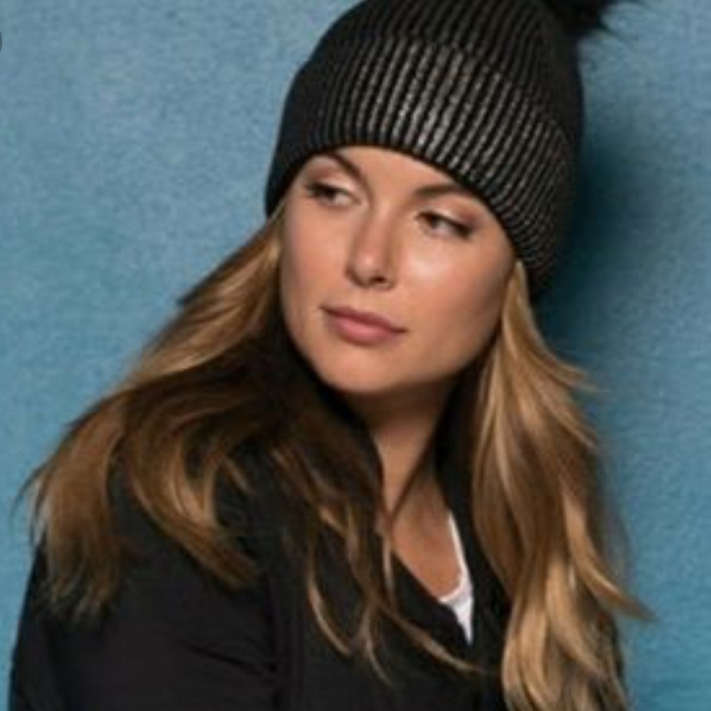 NWT Lululemon All That Shimmers Toque Foil